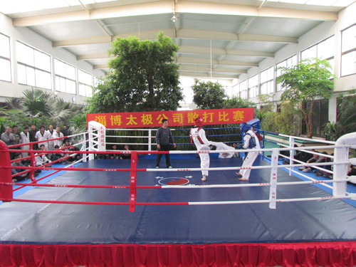 散打隊(duì)助興